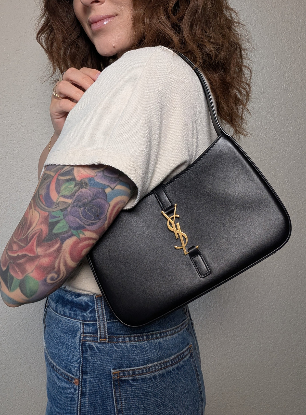 Saint Laurent Smooth Calfskin Le 5 A 7 Hobo Black