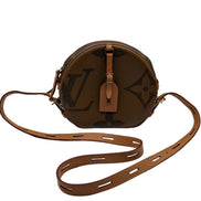 Louis Vuitton Boite Chapeau Souple Bag Reverse Monogram Giant