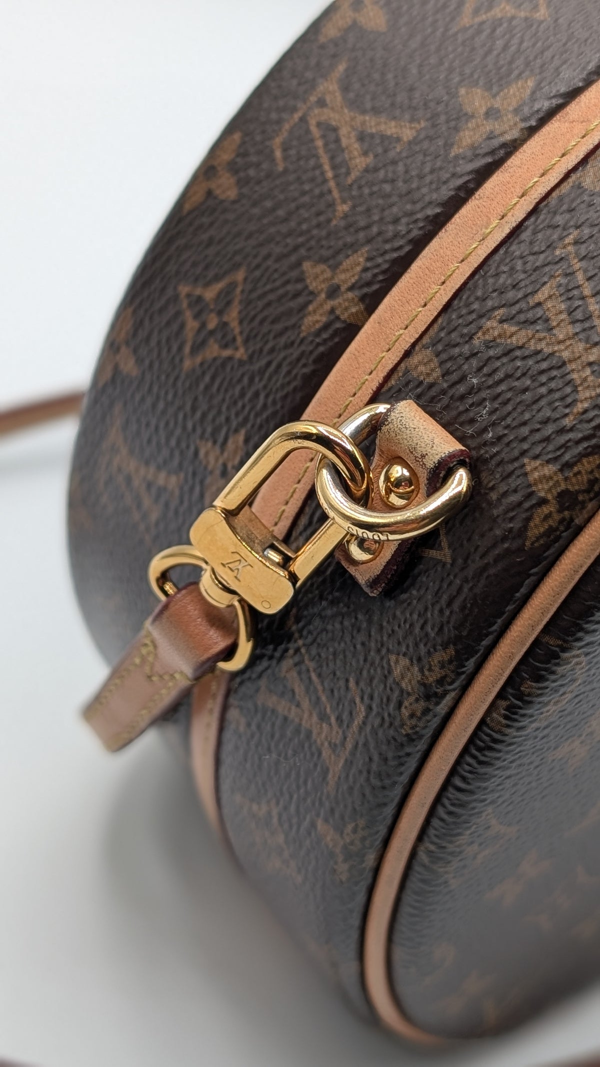Louis Vuitton Petite Boite Chapeau