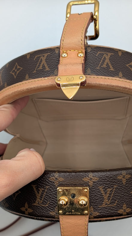 Louis Vuitton Petite Boite Chapeau