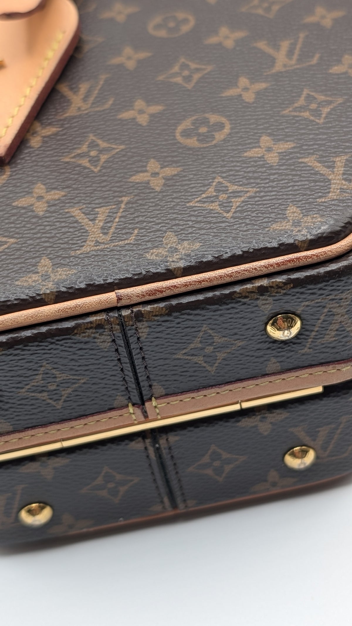 Louis Vuitton Petite Boite Chapeau