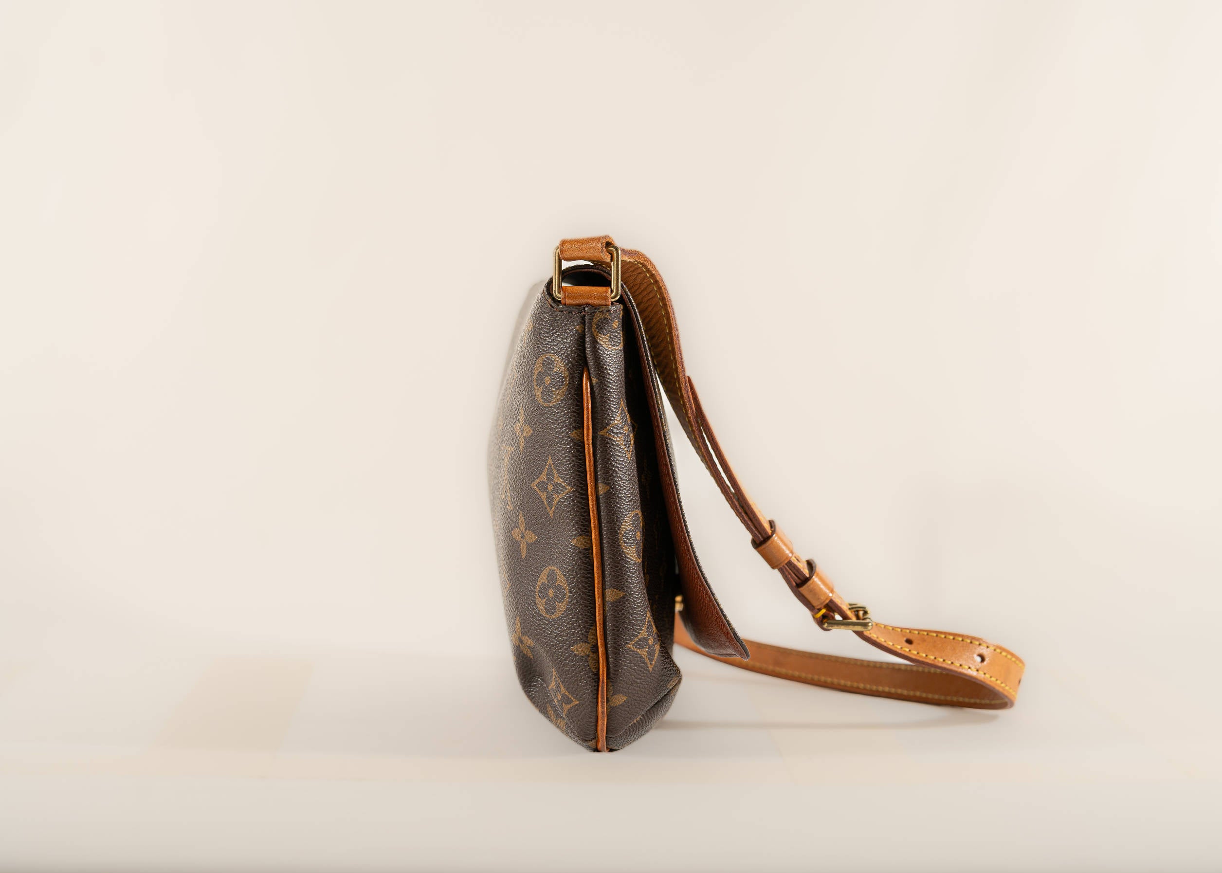 Louis Vuitton Monogram Musette Tango Handbag
